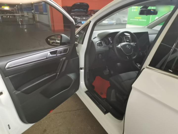 Golf 2016 230TSI AT Progressive photo 3
