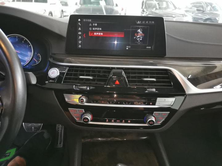5 Series 2018 525Li M Sport Package photo 8