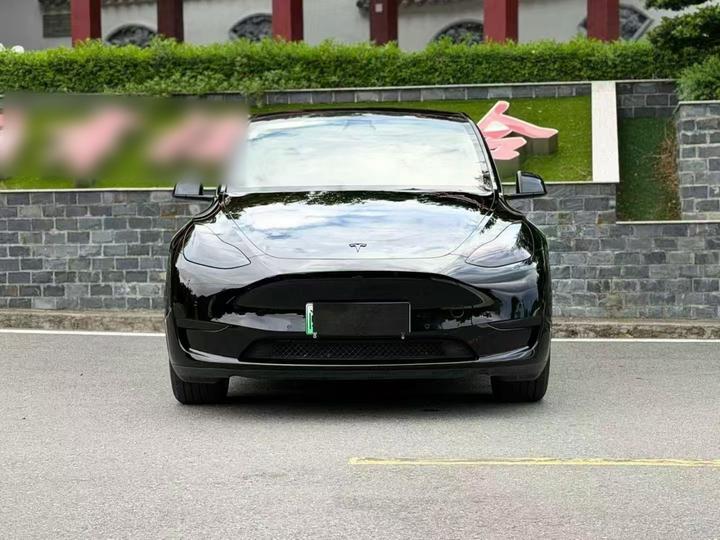 Model Y 2022 Facelift RWD photo 2