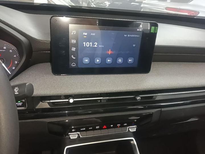 Wuling 2026 1.5L CVT photo 8