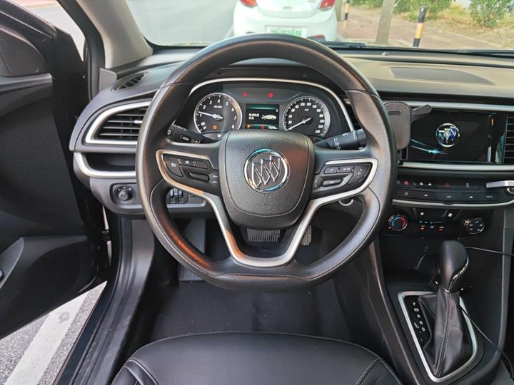 Excelle 2021 Facelift Classic 1.5L AT Elite photo 7