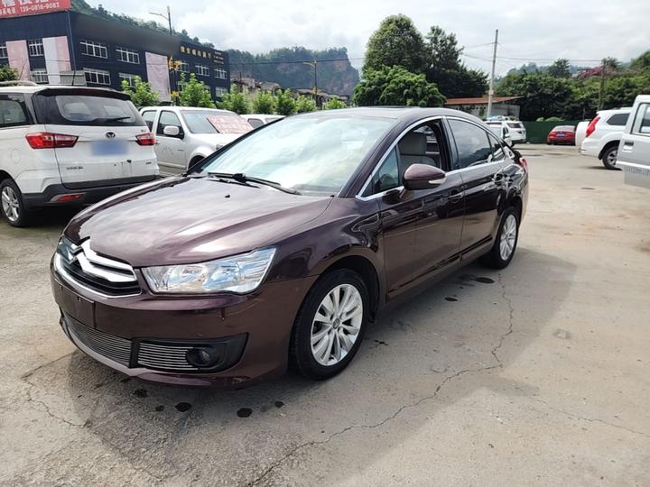 2013 Sedan 1.6L AT