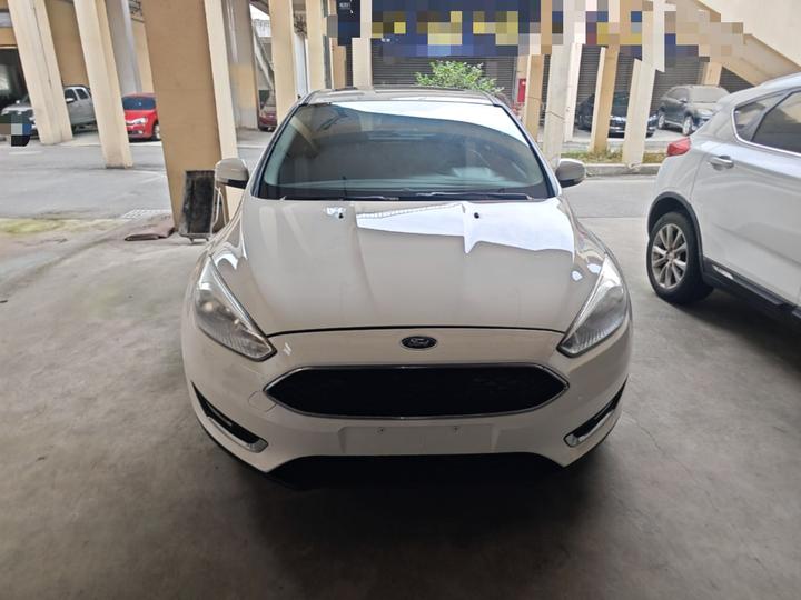Focus 2015 Hatchback 1.6L AT photo 2