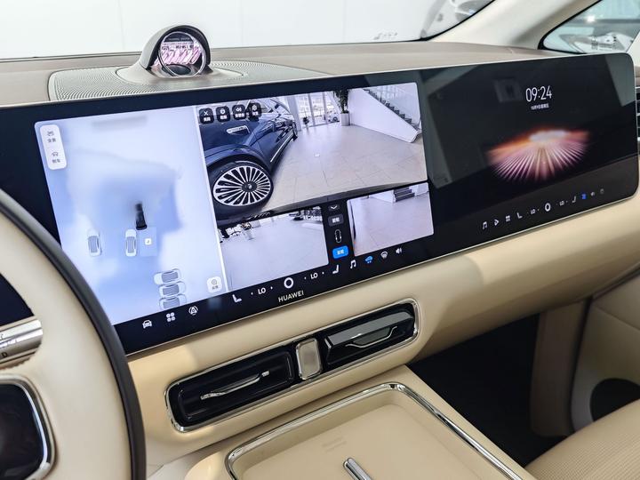 HIMA Luxeed V9 2026 Ultra photo 8