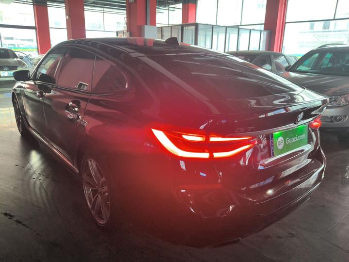 6 SeriesGT 2018 630i M Sport Package photo 4