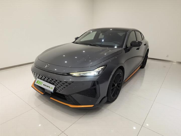 UNI-V 2024 1.5T Premium Sport
