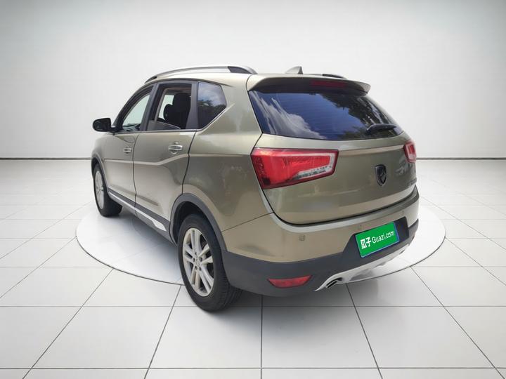 560 2015 1.8L MT Elite photo 4