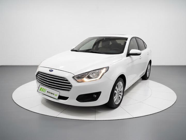 Escort 2017 1.5L MT Fashion