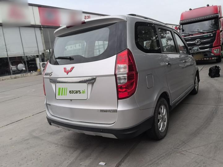 Wuling Hongguang 2014 1.5L S Luxury photo 4