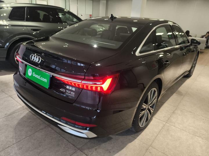 A6L 2025 Facelift 45 TFSI quattro Dynamic photo 4