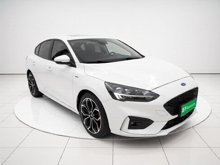 Focus 2020 Sedan EcoBoost 180 AT ST Line photo 3