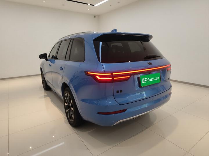 Li Auto ONE 2021 EREV 6-Seater photo 4