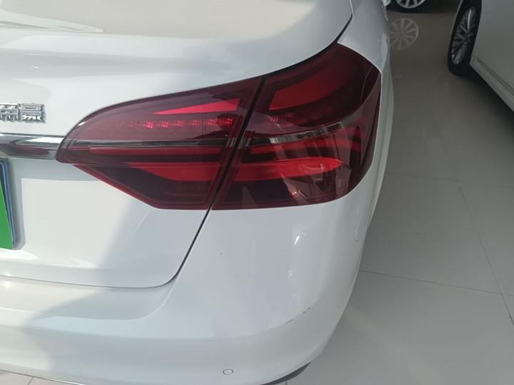 Emgrand 2018 1.5L MT photo 7