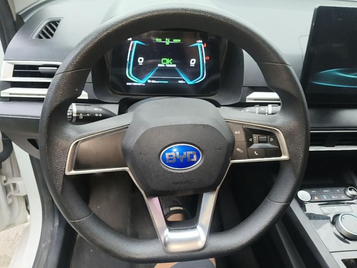 e2 2020 Upgraded Standard Range Standard photo 5