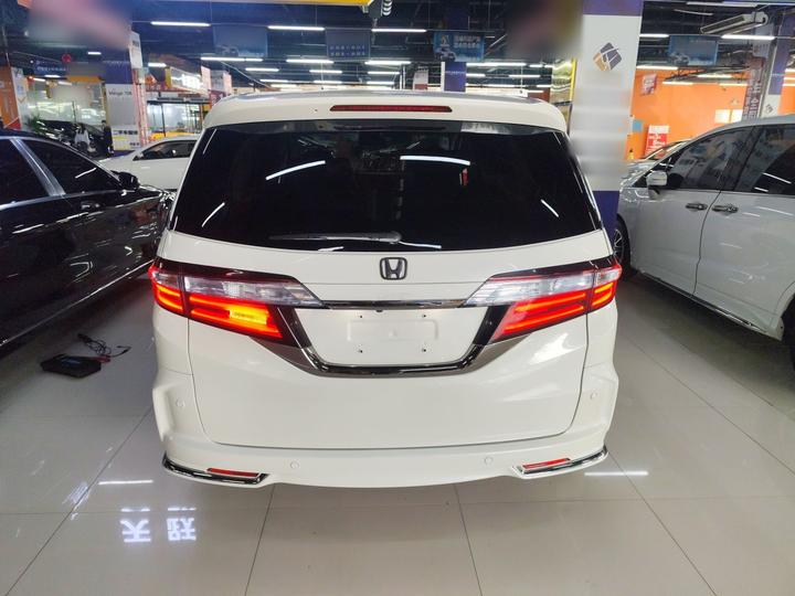 Odyssey 2019 2.0L Exclusive photo 3