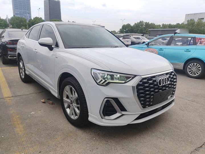 Q3 Sportback 2020 35 TFSI Progressive photo 3