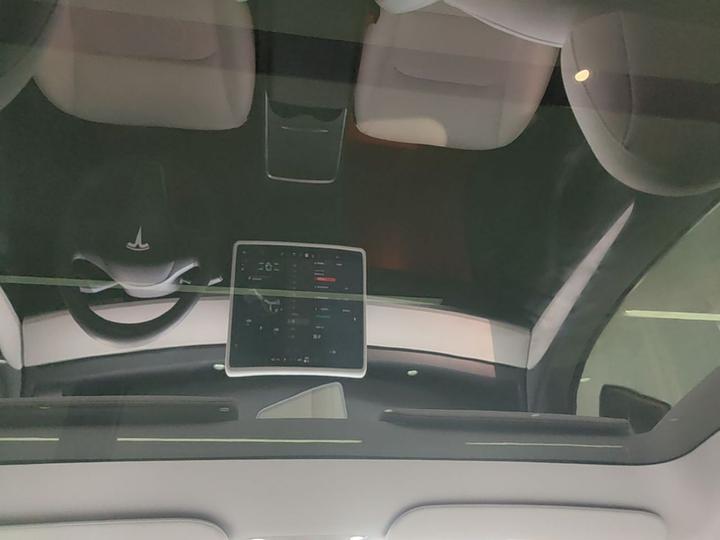 Model Y 2021 Standard Range RWD photo 7