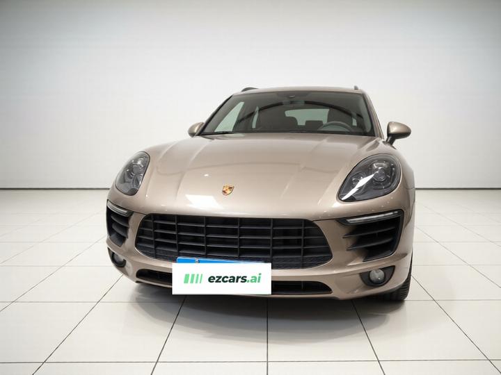 2017 Macan 2.0T photo 2