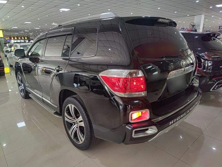 Highlander 2012 2.7L RWD 5-Seater Elite photo 4