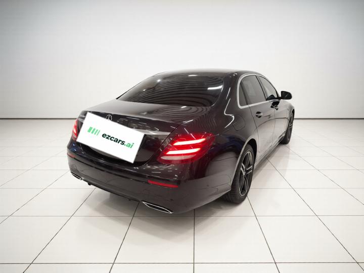 E-Class 2020 Facelift E 260 L Sport photo 6