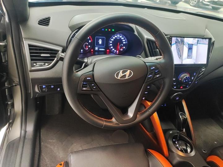 Veloster 2015 1.6T AT Luxury photo 6