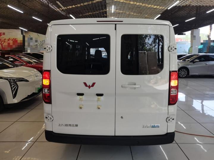 Wuling 2024 300km Comfort Bus 75kW photo 3