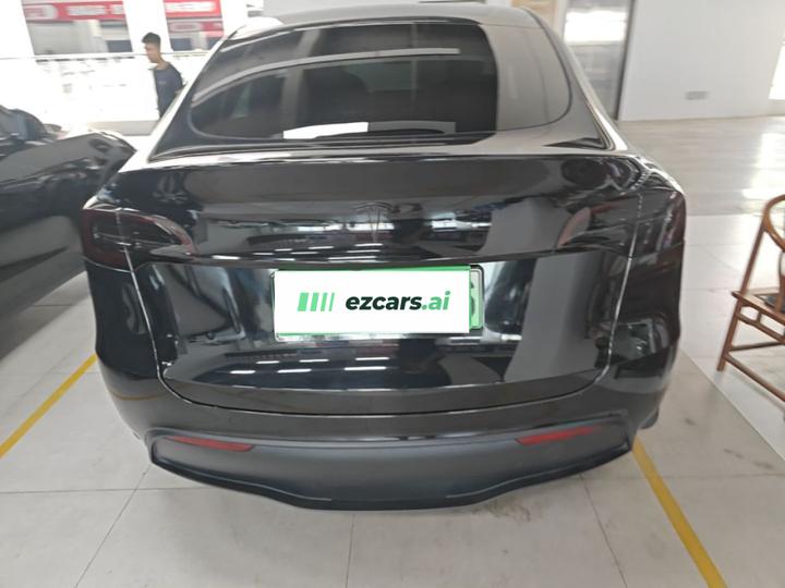 Model Y 2022 Facelift RWD photo 3
