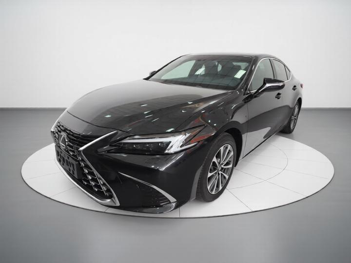 ES 2025 300h Exclusive