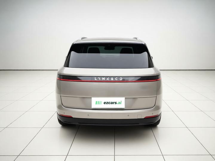 900 2025 2.0T Ultra 6-Seater photo 5