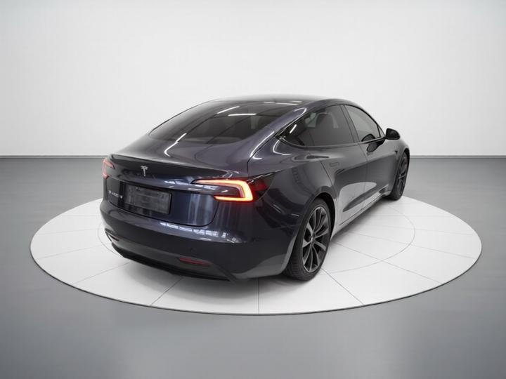 Model 3 2023 Long Range AWD photo 4