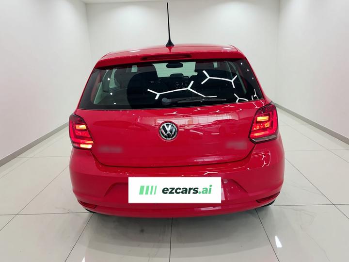 Polo 2016 1.6L AT Comfort photo 3