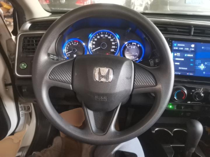 2017 1.5L CVT Elite photo 6