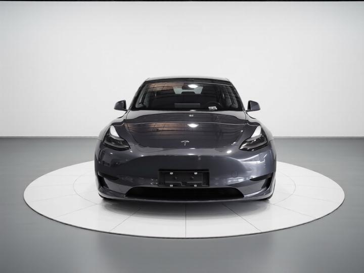 Model Y 2022 RWD photo 2