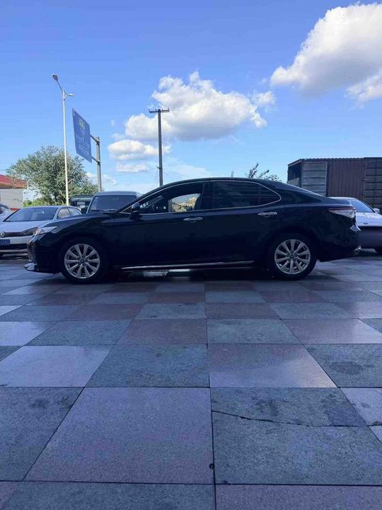 Camry 2018 2.0G Luxury photo 3