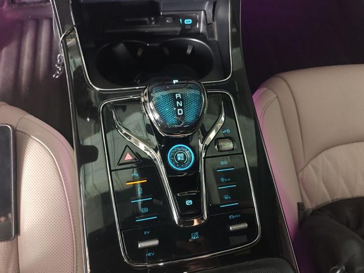 Han 2025 DM-i 125KM Premium photo 8