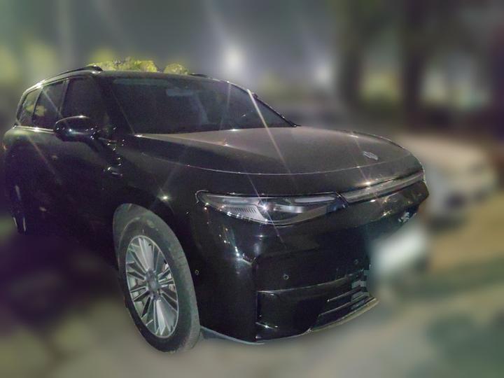 Leapmotor C16 2024 EV 520 Exclusive photo 3