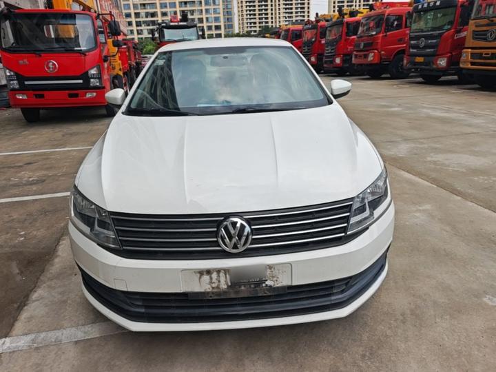 Lavida 2017 1.6L AT photo 2