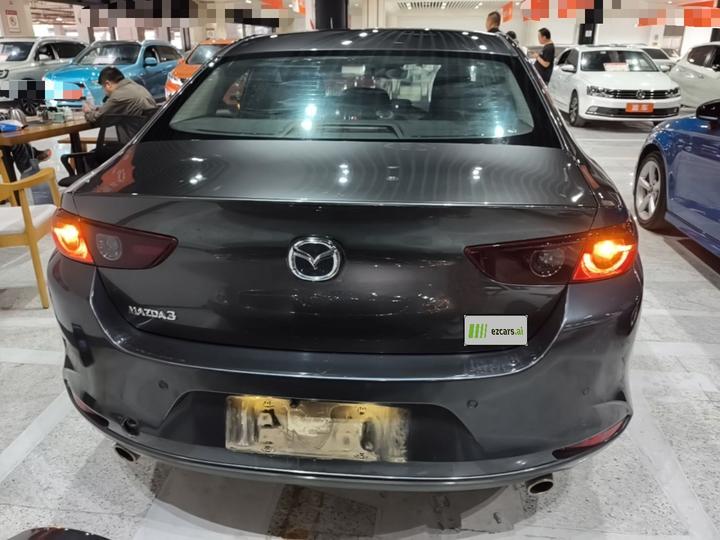 3 Axela 2021 1.5L AT photo 5