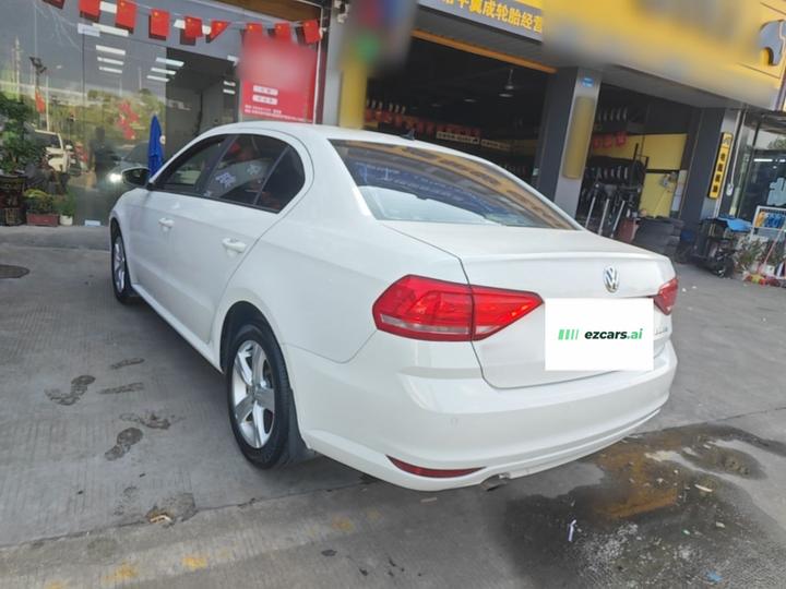 Lavida 2017 1.6L AT photo 4