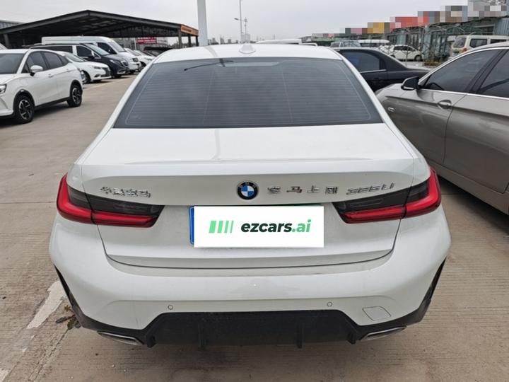 3 Series 2023 325Li M Sport Package photo 3