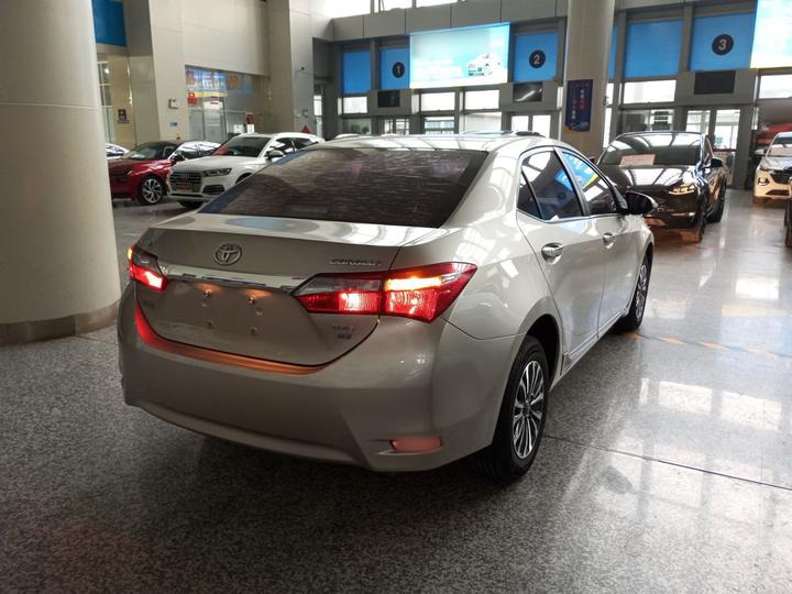 Corolla 2017 Facelift 1.2T S-CVT GL-i photo 4