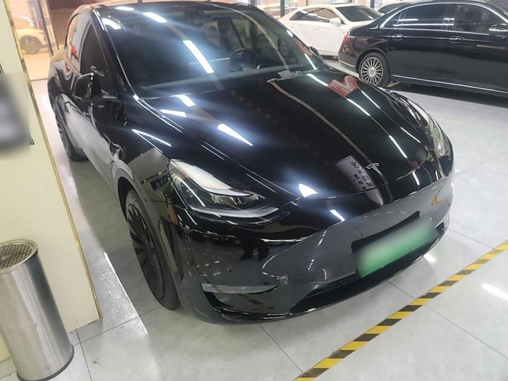 Model Y 2021 Standard Range RWD photo 3
