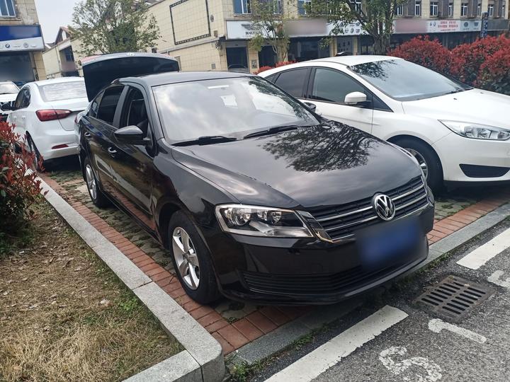 Lavida 2015 1.6L AT photo 3