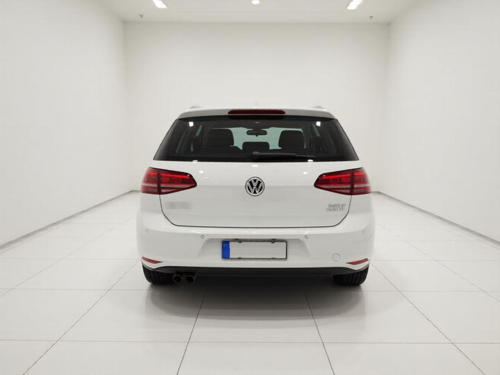 Golf 2017 230TSI MT Comfort Anniversary Edition photo 3