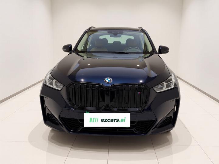 iX1 2025 eDrive25L M Sport Package photo 2