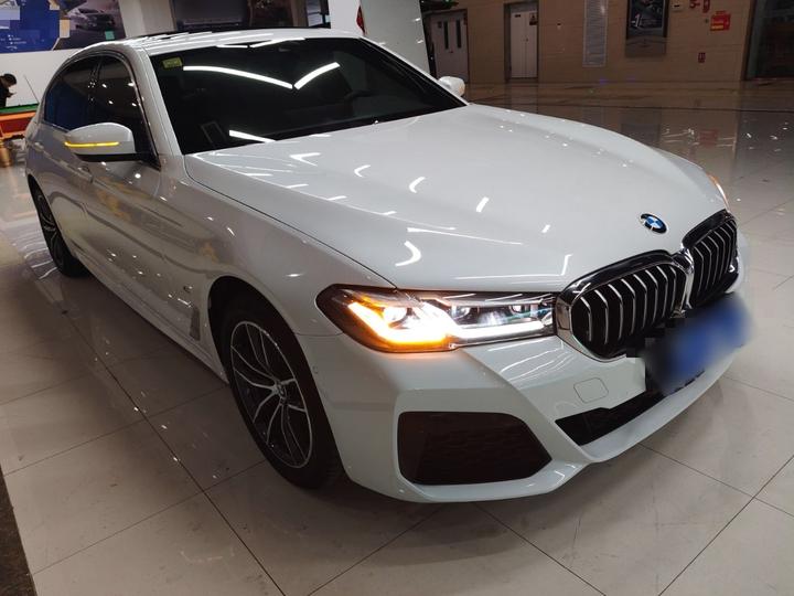 5 Series 2022 Facelift 525Li M Sport Package photo 3