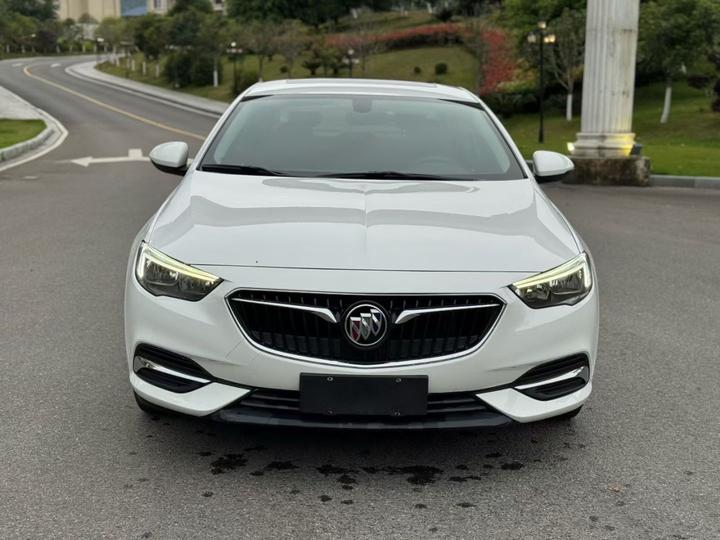Regal 2019 20T Elite China VI photo 2