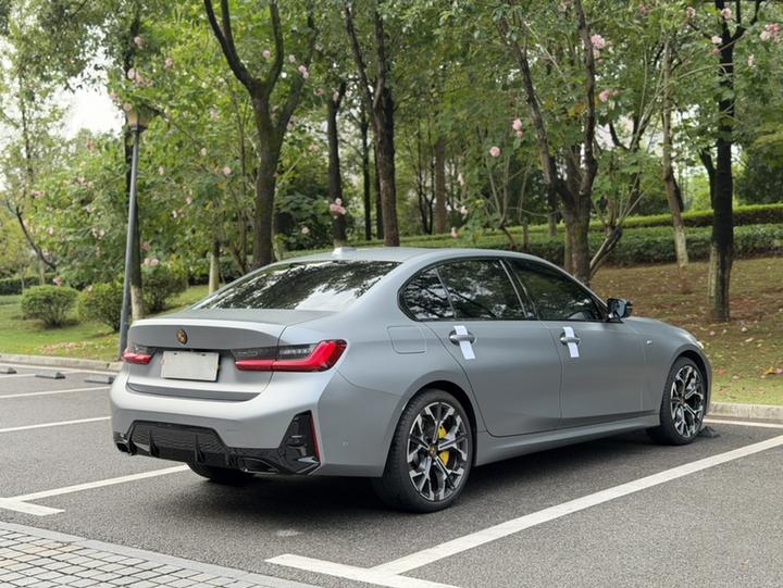 3 Series 2025 330Li 50 photo 6