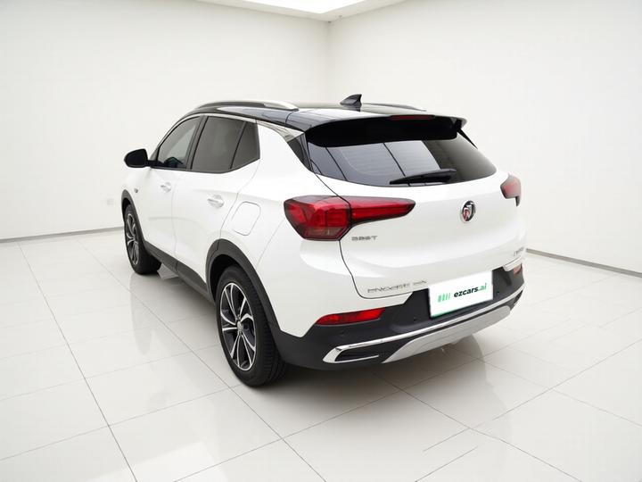GX 2022 332T CVT RWD Luxury photo 4