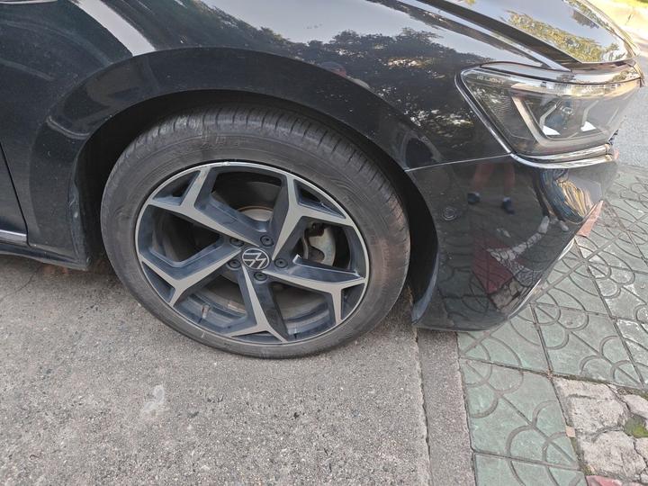 Passat 2023 330TSI Premium photo 8